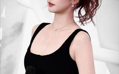 一边喘气一边叫做摸小兔兔